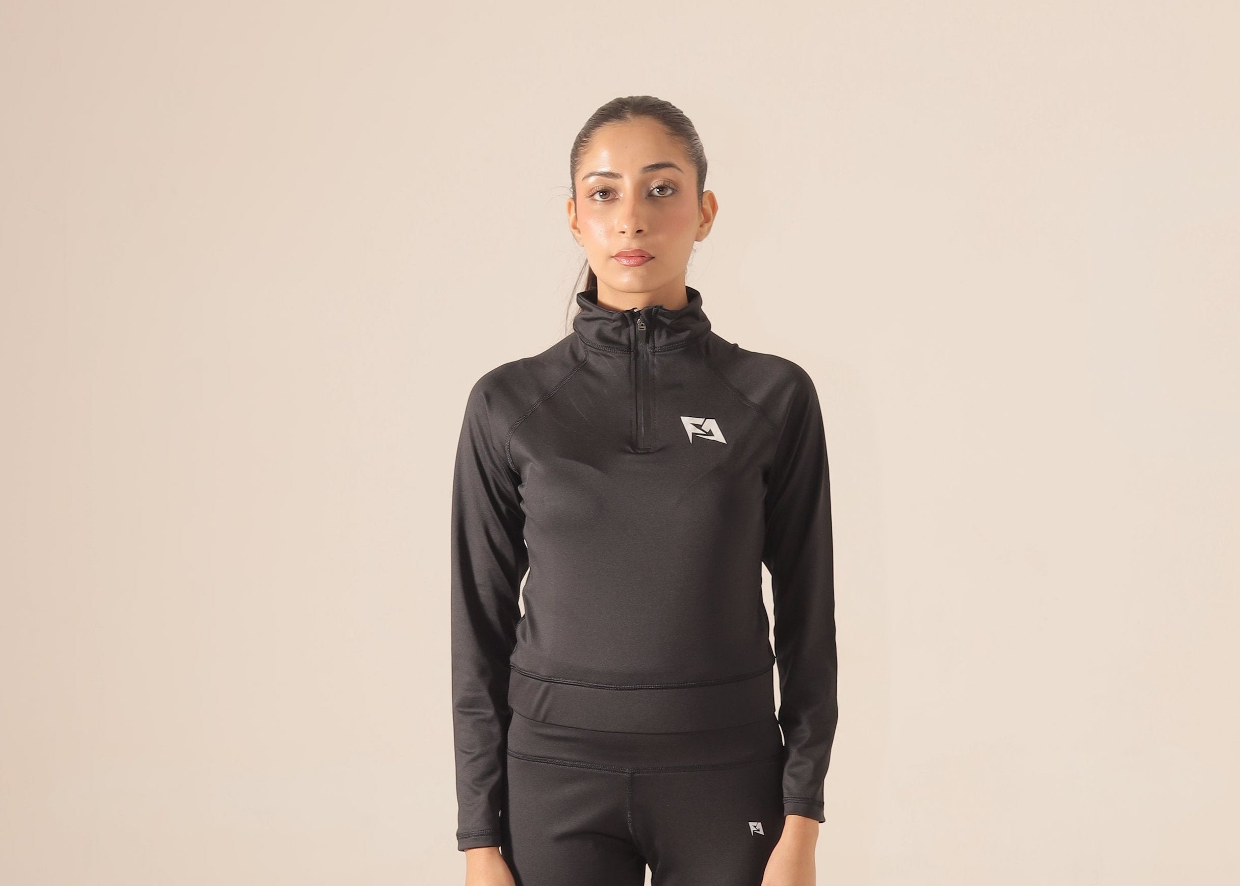 Black Seamless Crop 1/2 Zip
